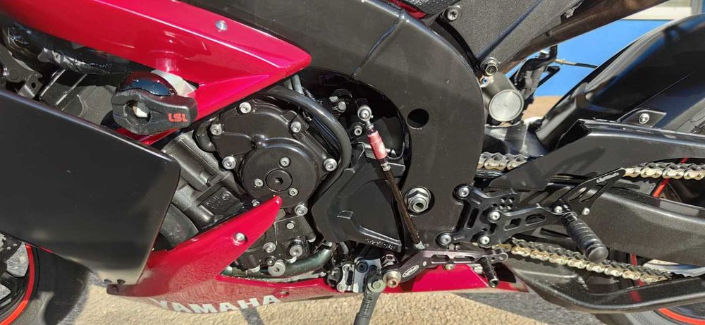 Yamaha R1 2007 - Revisões em dia | 32.800 km