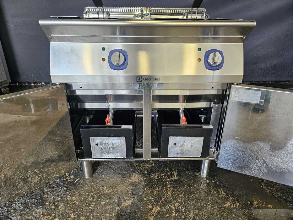 Fritadeira elétrica 15+15 Lts