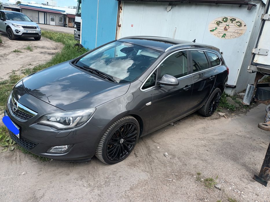 Opel Astra J Sports Tourer Kombi ,grzana kierownica, parktronic