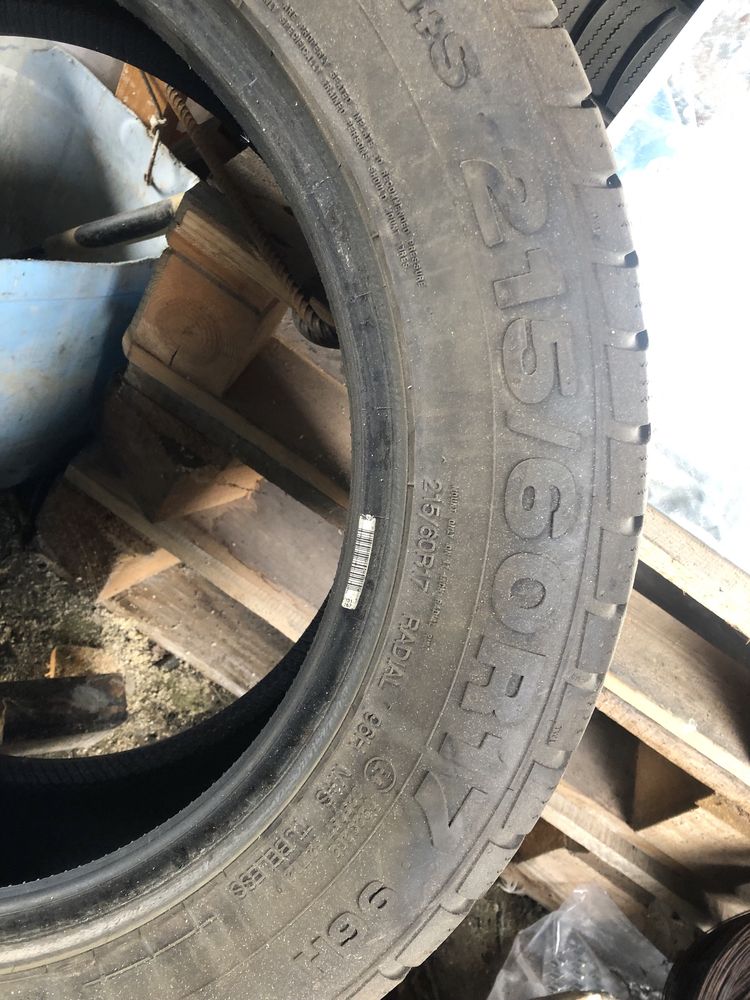 215/60 R17 Continental 4X4 Winter Contact