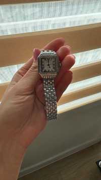 Zegarek srebro z diamentami