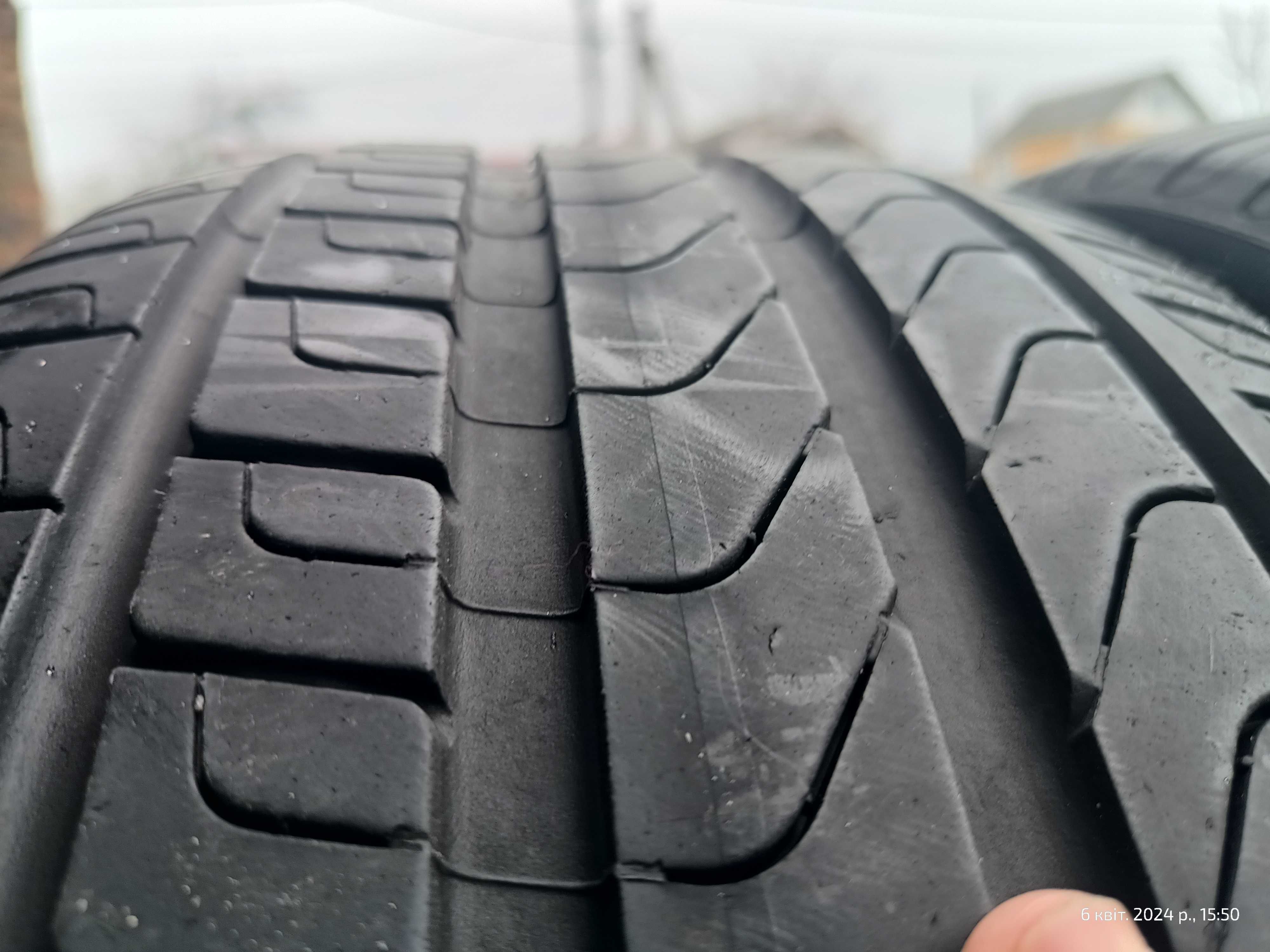 Пара літніх шин Pirelli Cinturato P7 245/40 R18