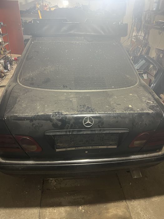 Продам Мерседес w210 3.2 бензин