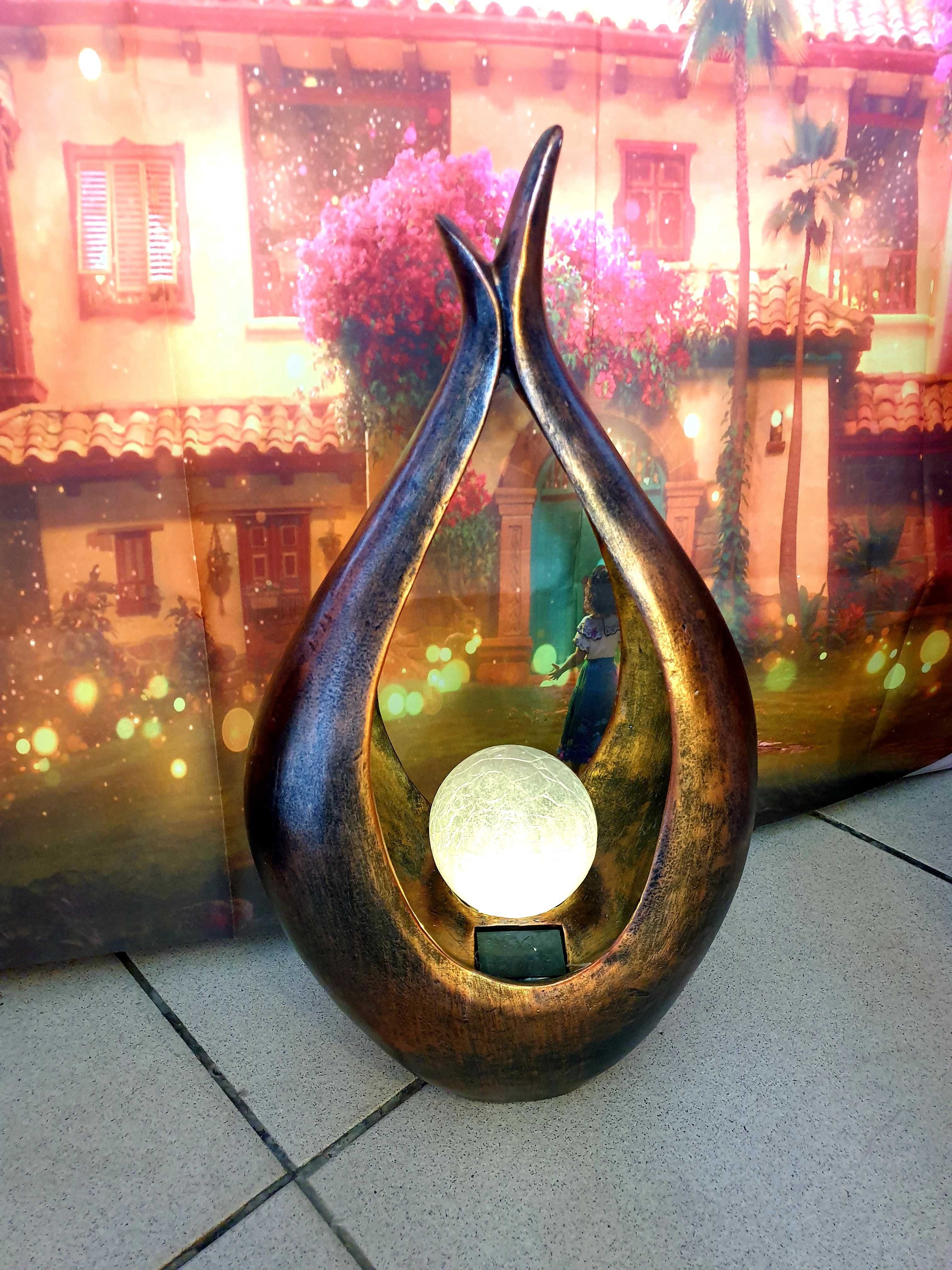 Lampa solarna LED zewnętrzna