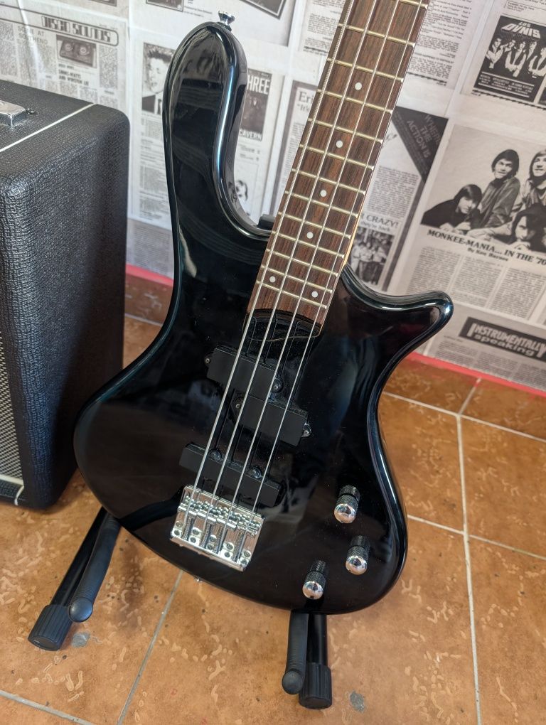 Gitara basowa Washburn komplet piec wzmacniacz combo basowe Hiwatt