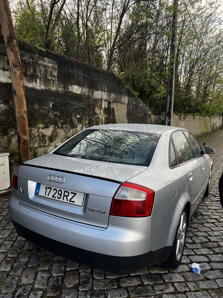 Vendo audi A4 B6 1.9TDi 130cv