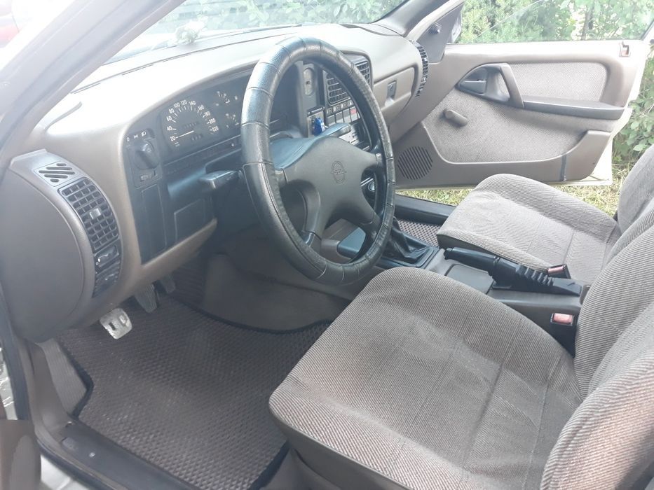 Продам Опель Омега а,2.0 Інжектор