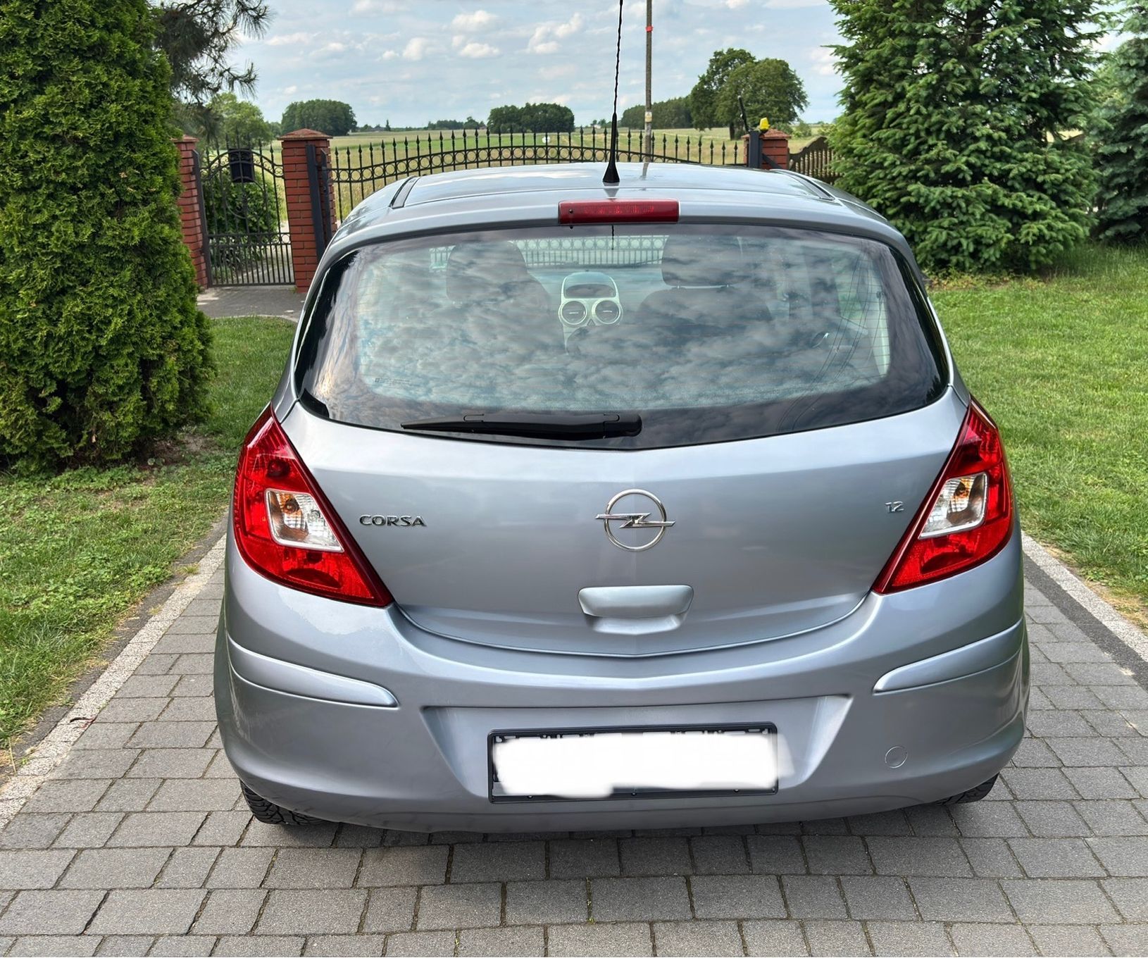 Opel Corsa 1.2 benzyna 80KM-2008r-Klimatyzacja-Webasto-Wspomaganie El. Szyby-
