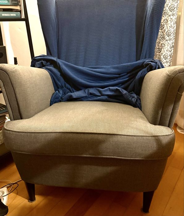 Fotel IKEA Strandmon uszak szary z dodatkowym pokrowcem