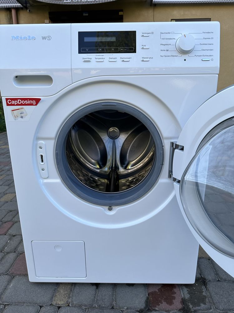 Пральна машина Miele W1 8 кг, А+++ 1600об. з Німеччини!