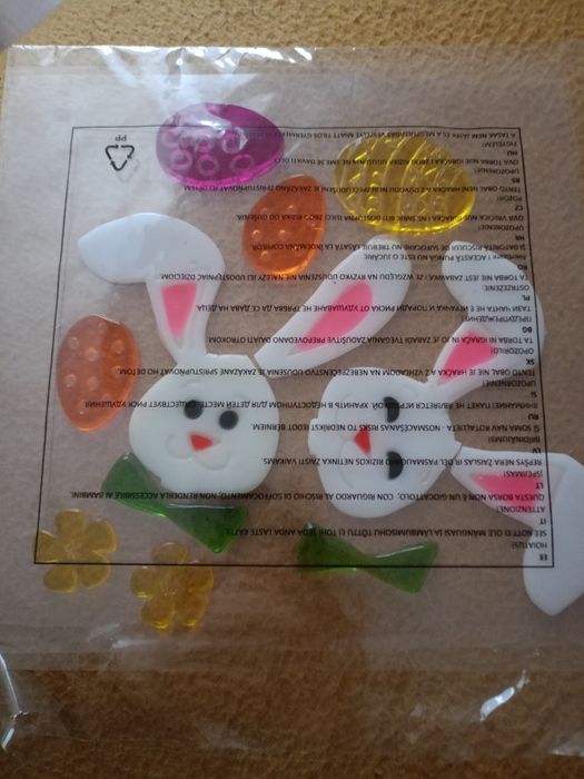 Naklejki wielkanocne na okno