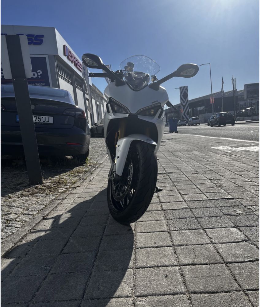 Ducati Supersport 950