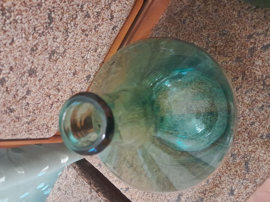 Продам скляні бутилі під вино під воду під сік б/у в дуже гарному стан