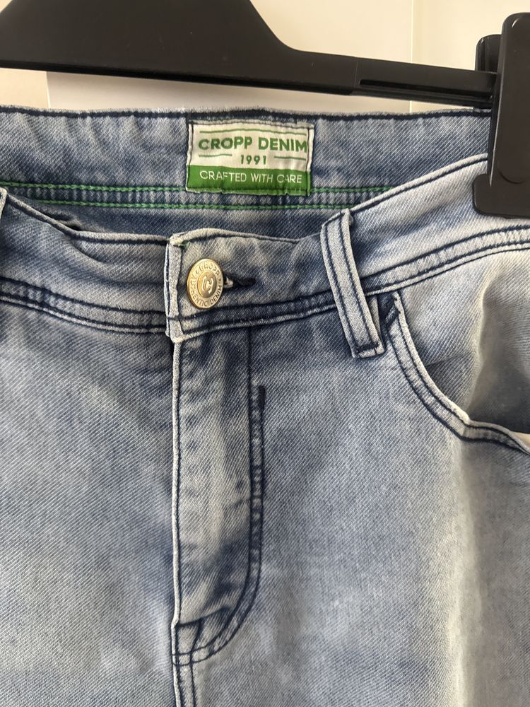 Krótkie spodenki jak nowe cropp