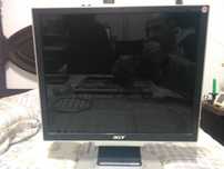 2 monitores, 2 teclados, 1 rato e colunas - ler descrição