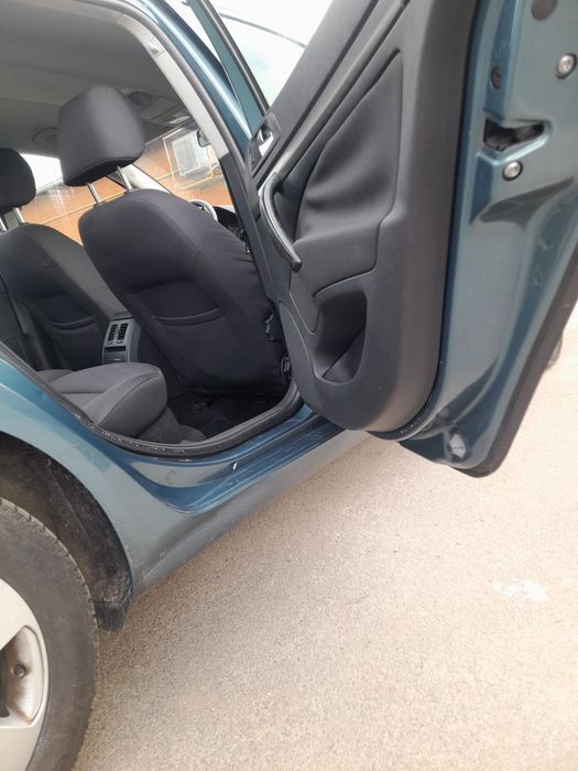 продам машину 2600