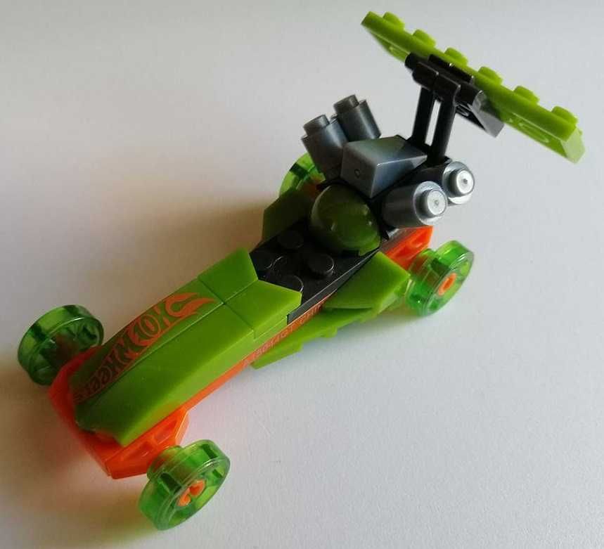 MEGA Bloks - zestaw czterech autek na licencji HotWheels