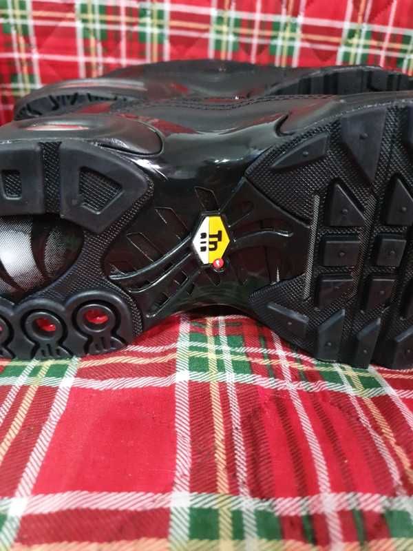 NikeAirMaxTNPlusBlack r.46