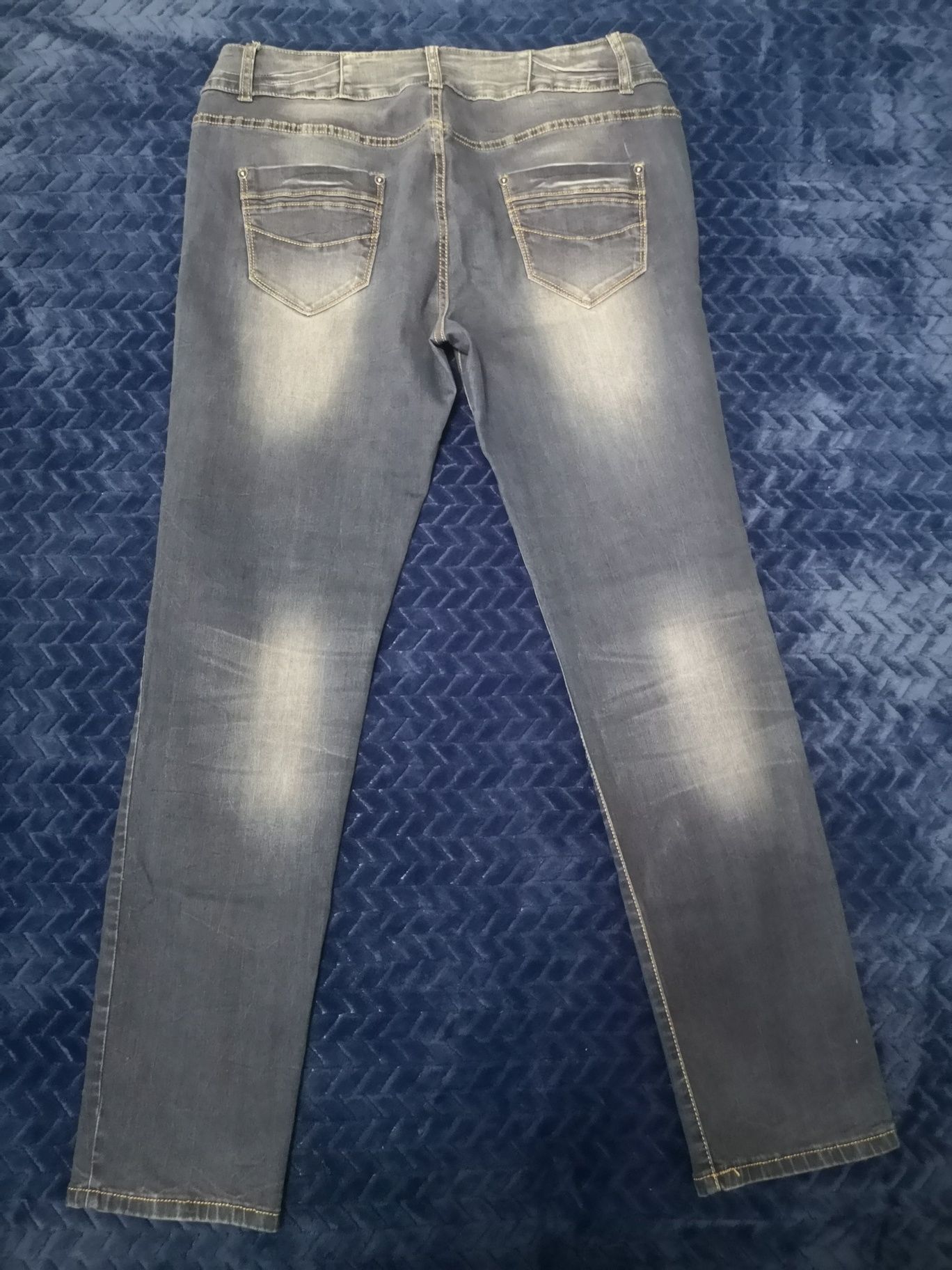 Spodnie damskie jeansy r. 34 NOWE