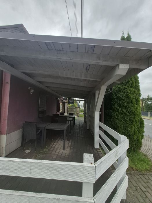 Zadaszenie drewniane z plotem pokryte gontem oraz rynnami-Okazja