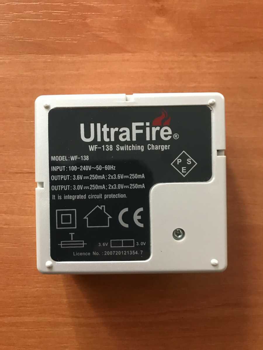 Зарядное устройство для аккумуляторов UltraFire АА