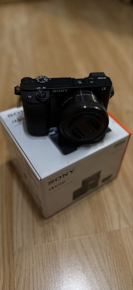Aparat sony a6100