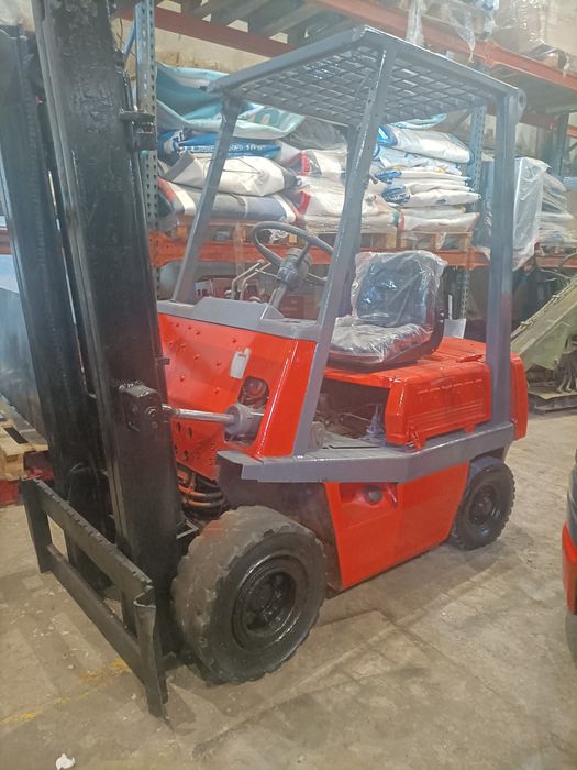 Empilhador Toyota 1.5 a GPL