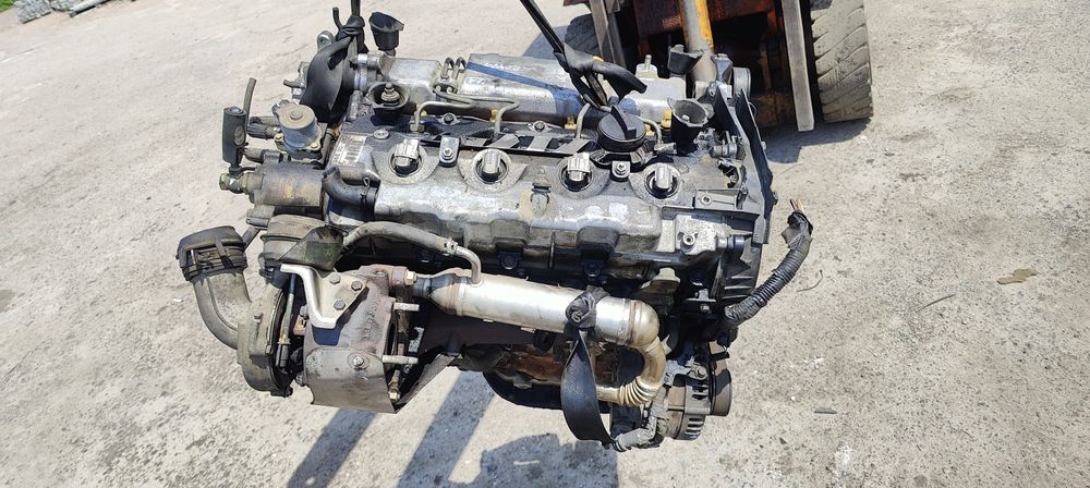 Двигун мотор Тойота авенсіс т25 Рав4 Корола 2.0 hdi d4d