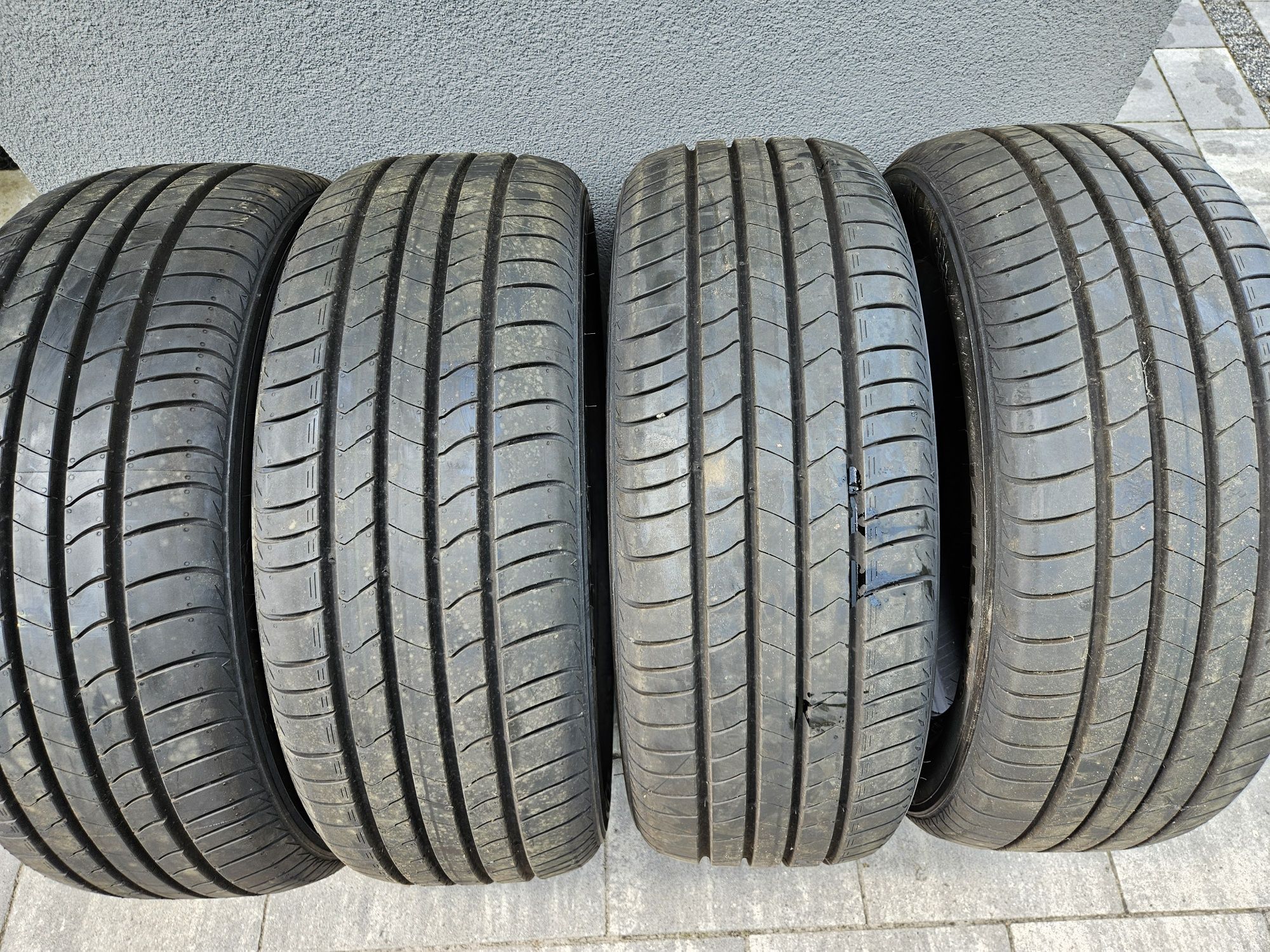 Opony 215/55/18 KUMHO Ecsta HS51  jak nowe po jednym sezonie