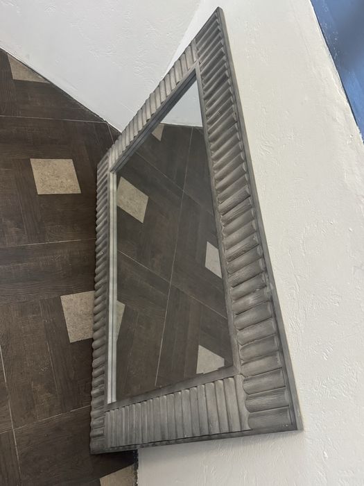 Дзеркало настінне 1140*840 дерево темне