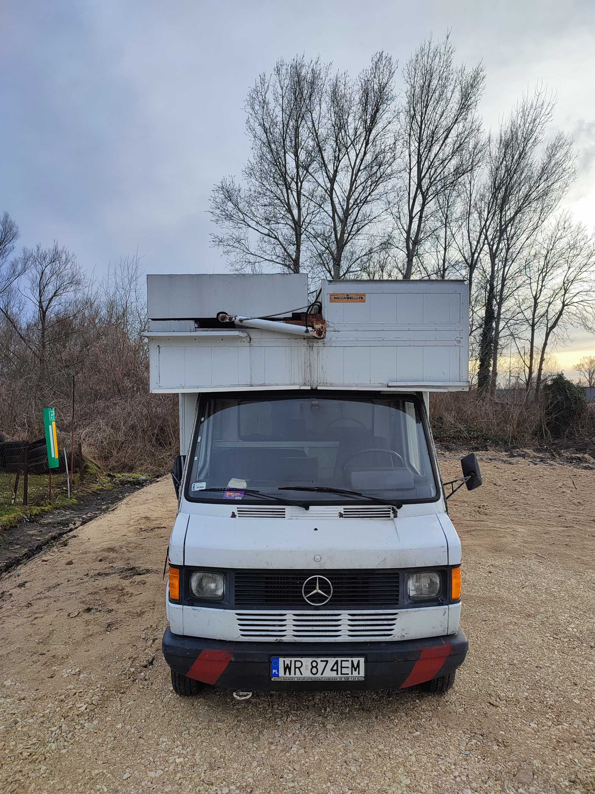 Mercedes Kaczka 410 Kontener Kamper Izoterma FOODTRUCK namiot 6x8m