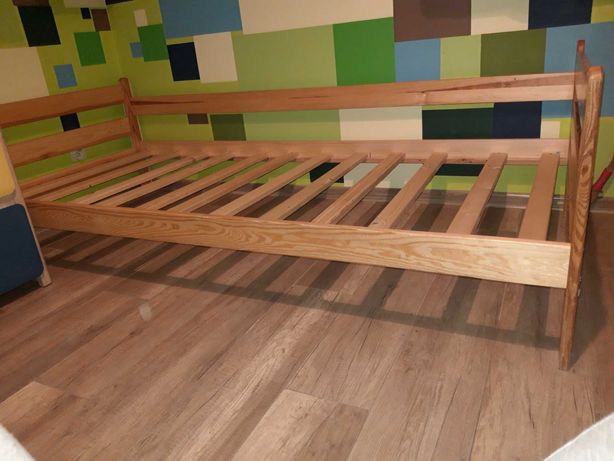 Łóżko drewniane pojedyncze 90x180