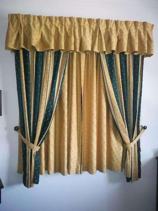 Cortinados à MÃO