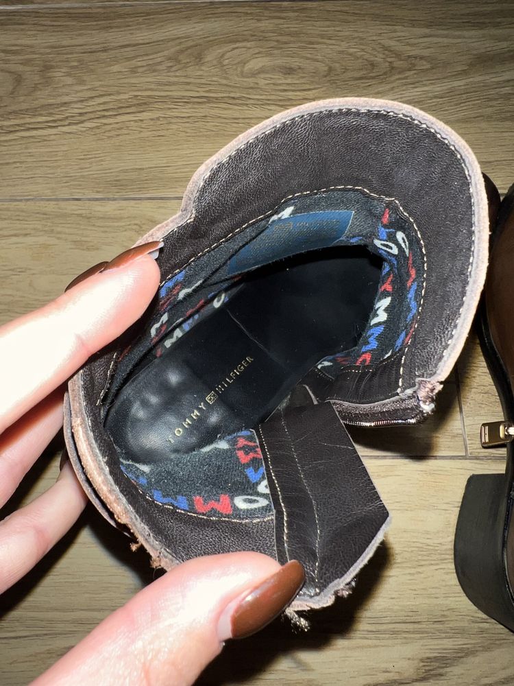 Brązowe skórzane botki Tommy Hilfiger