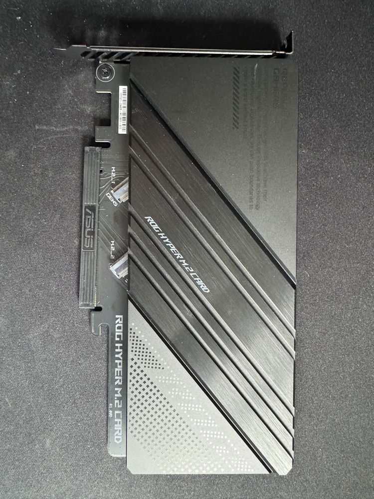 Placa PCIe M.2 Asus Hyper Gen5 Card x2