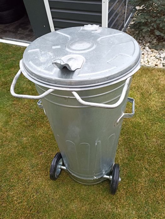 Kosz ocynkowany na odpady popiół