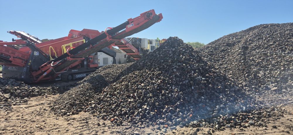 Gruz kruszony Kruszywo 0/63 betonowo -granitowe