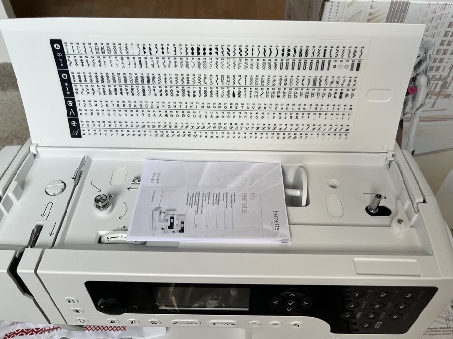 Maszyna do szycia Bernette sublime Chicago 5