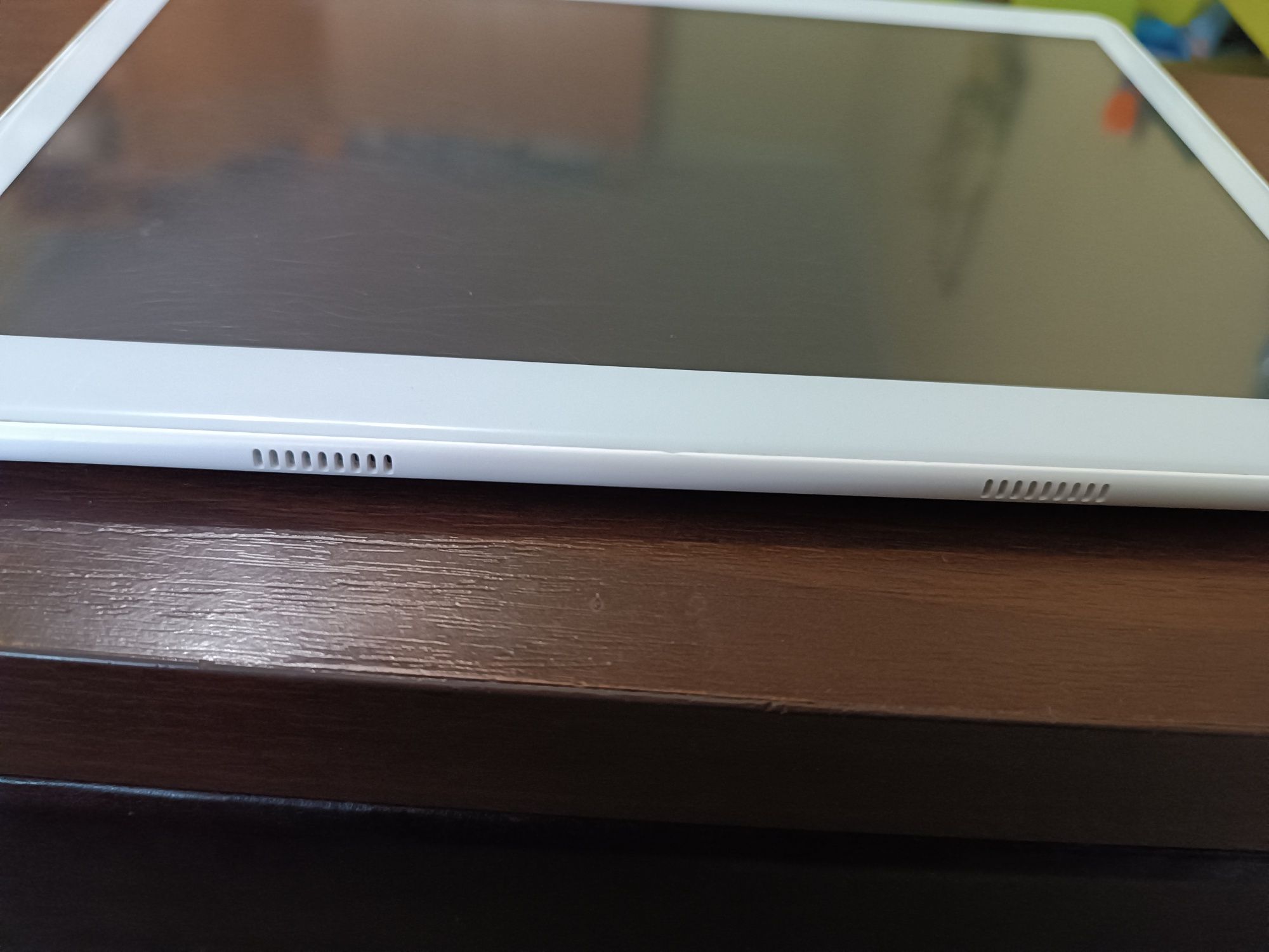 Планшет Adronix mt 116 2/16 білий.