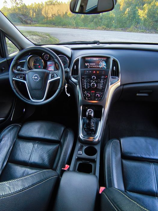 Opel Astra j 1.7 cdti sports tourer