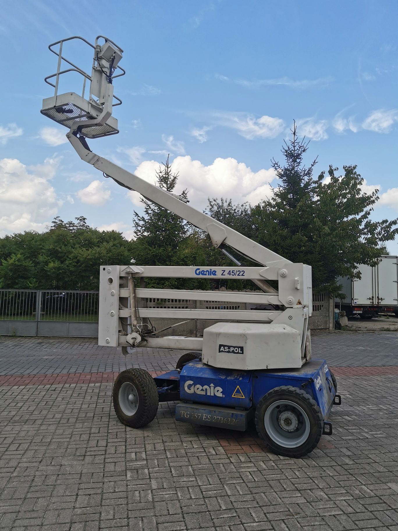 Podnośnik Koszowy/Genie Z45/22
