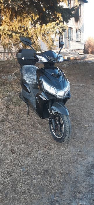 Електроскутер 3000w/2000w літієва батарея