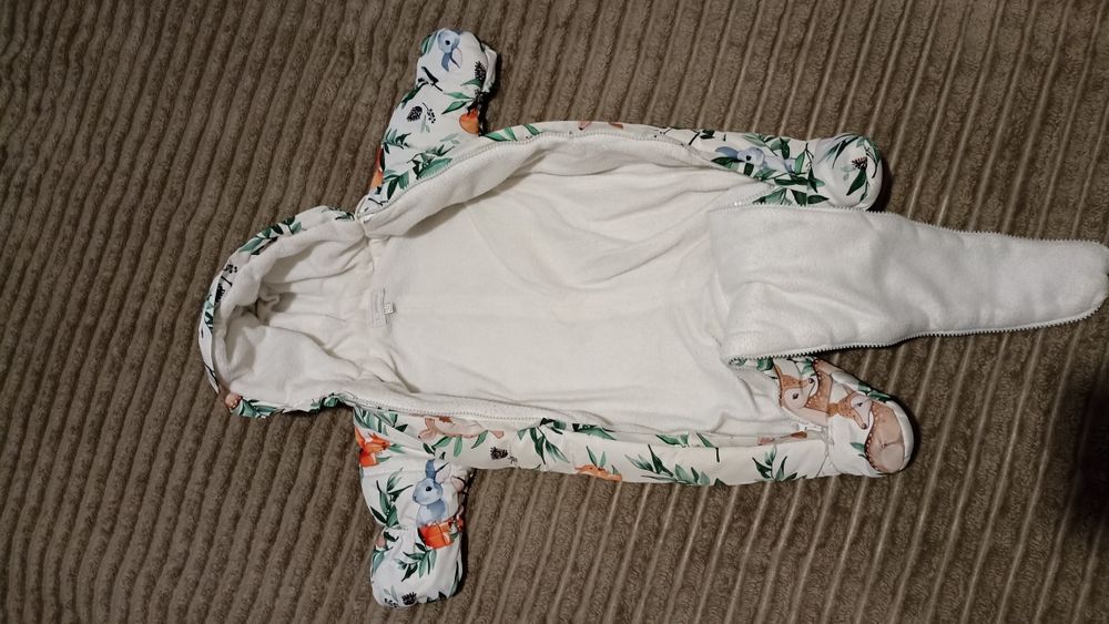 Продам Зимний комбинезон детский