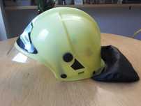 Mały strażak. Kask strażacki dla dzieci. Klein