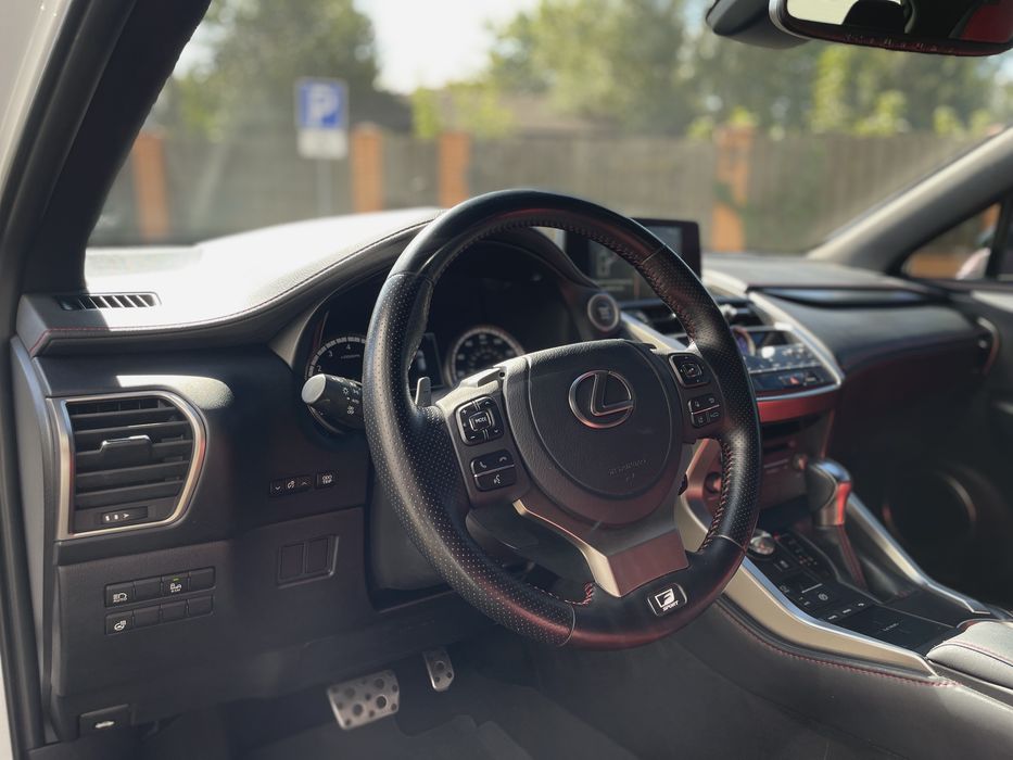 Lexus NX 300 F-Sport 2.0 240 к.с