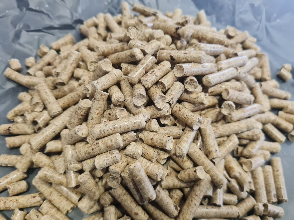 pellet 6  z sosna świerk  worki 15kg