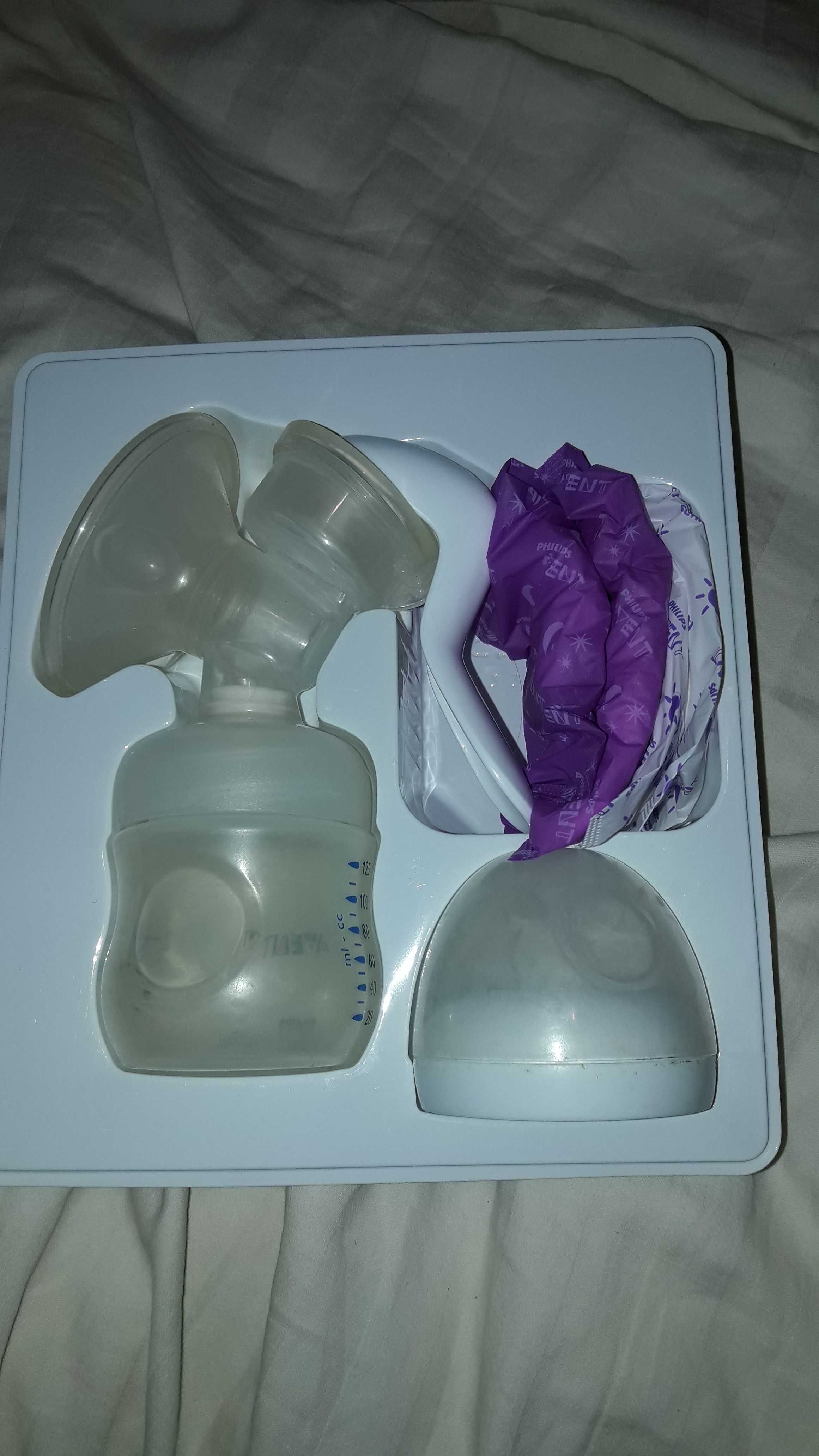 Механічний молоковідсмоктувач Philips Avent з пляшкою, майже новий