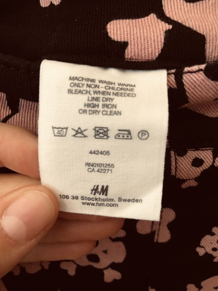 Saia  preta e rosa H&M 36