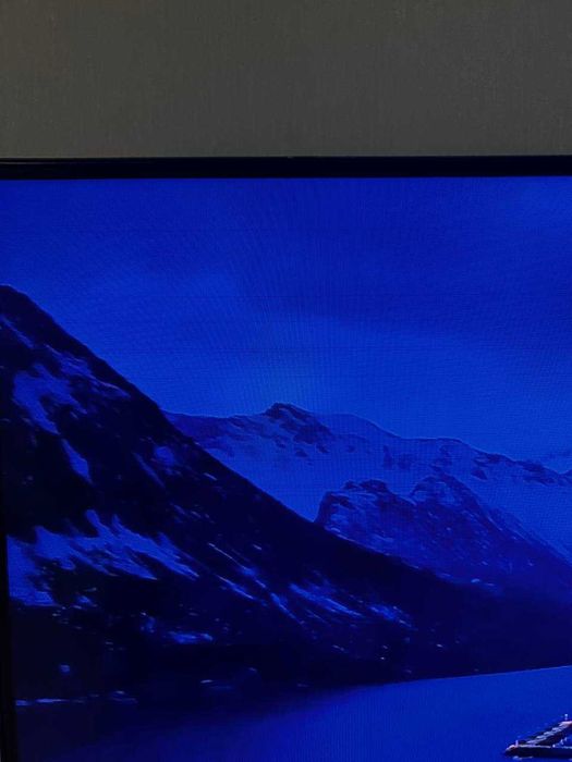 Смарт телевізор 43 дюйми LED