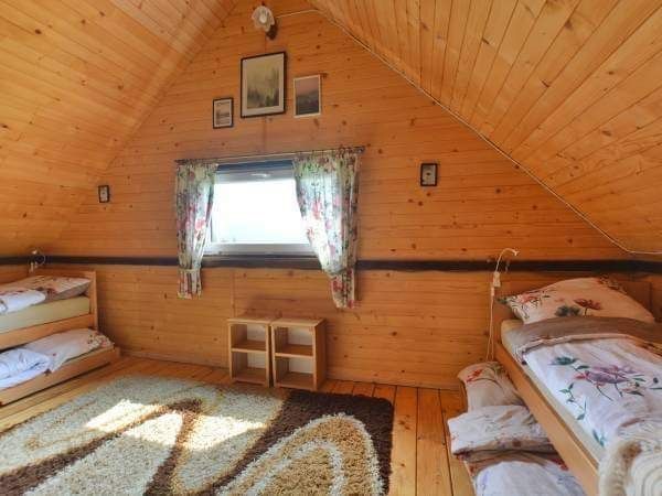 Bieszczadzka chatka/ domki w Bieszczadach/ noclegi